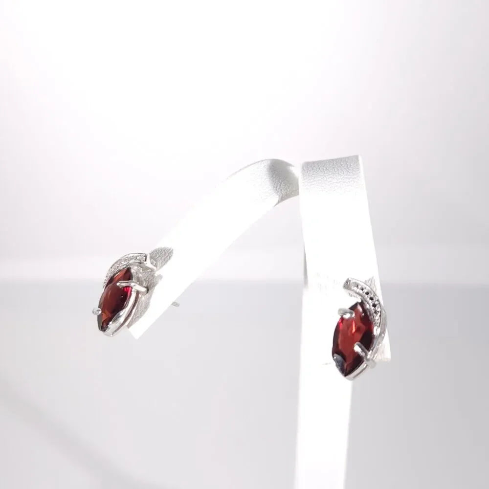 Garnet 3.4 Carats tw Earrings in Sterling Silver